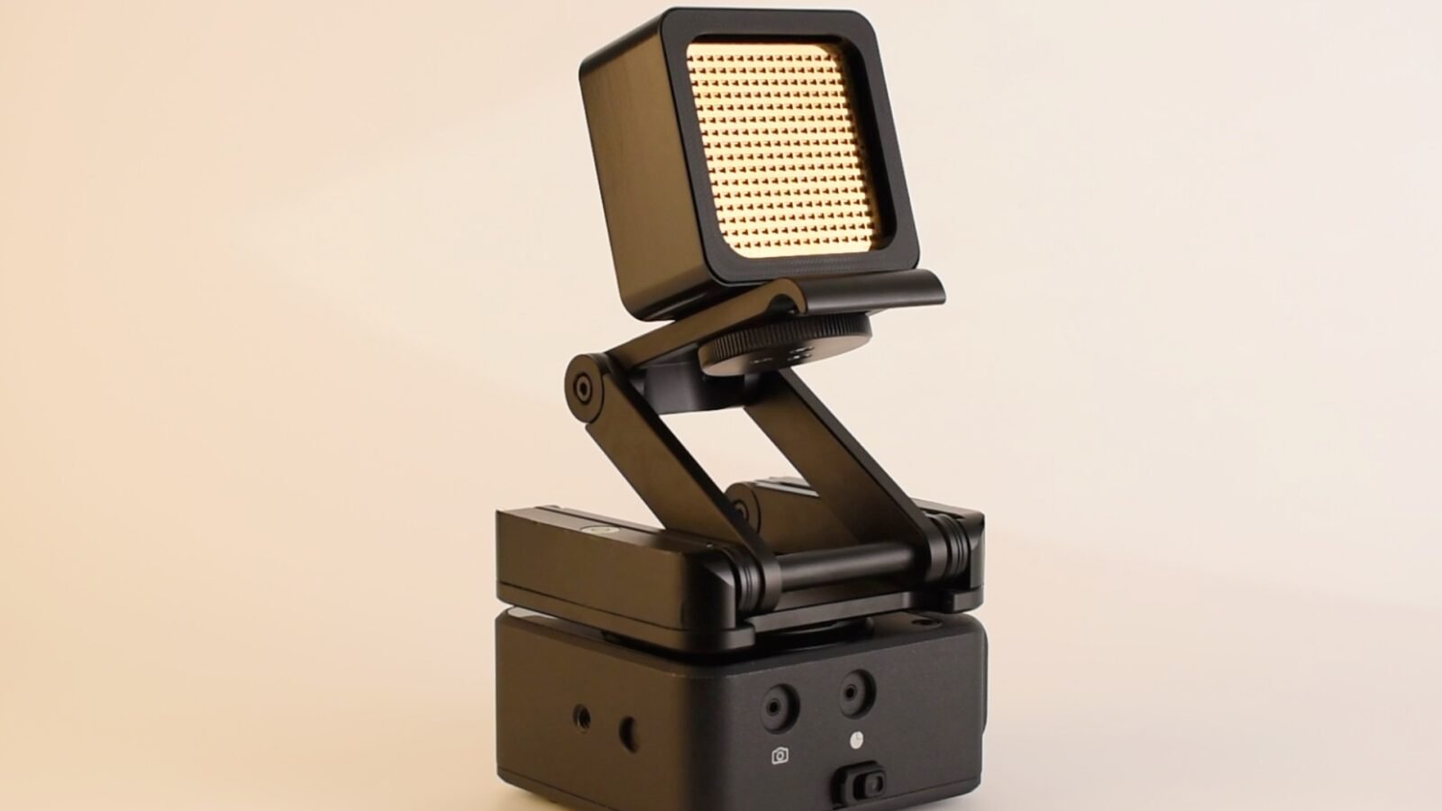 RU1 is a secure and European alternative to Starlink