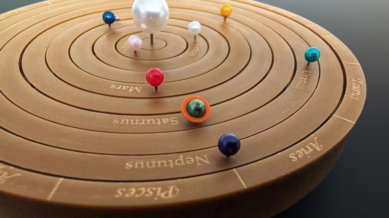 You too can build this 3D printed ESP32 solar system model, and yes, it spins