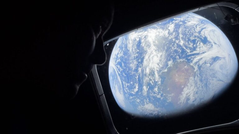 Artemis II photo timeline shows astronauts inside Orion