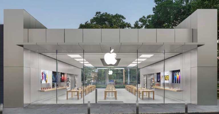 Three men charged with armed hijacking of truck carrying .2 million in Apple hardware