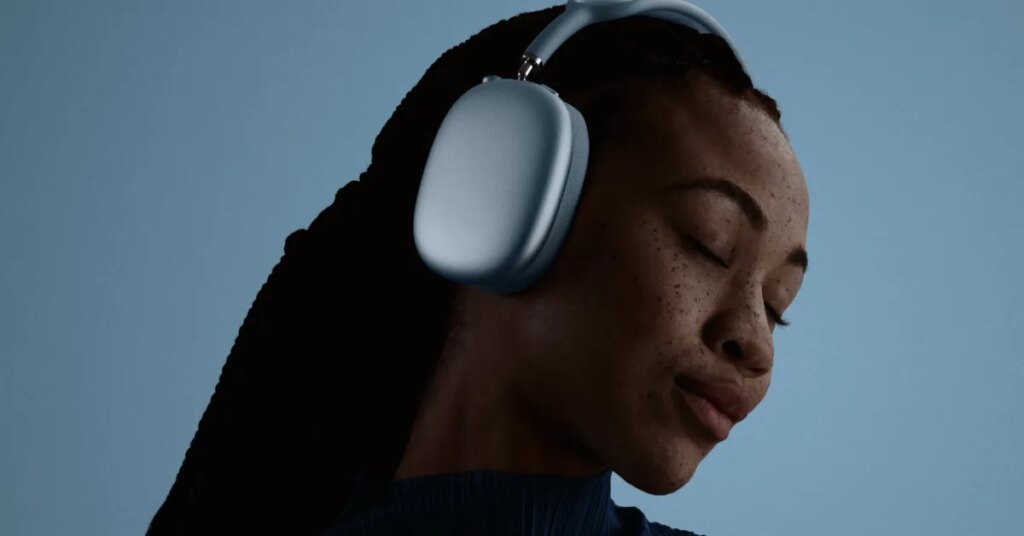AirPods Max designer reveals project details in new interview