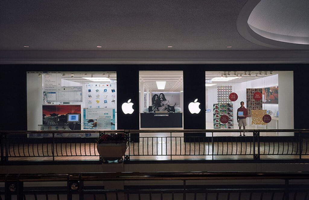 The first Apple retail stores opened 25 years ago today The first Apple retail stores opened 25 years ago today