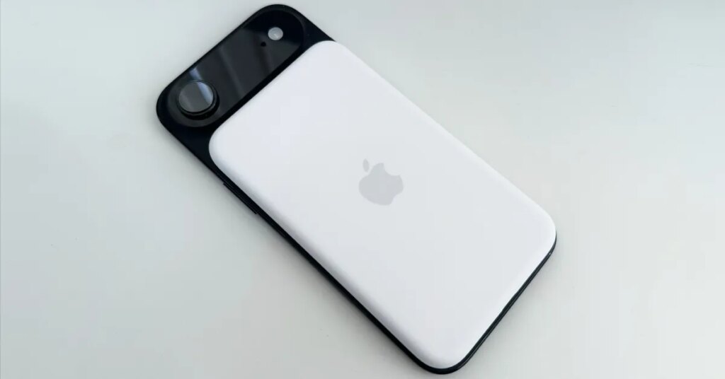 Apple may ditch MagSafe on future iPhones, bizarre rumor claims