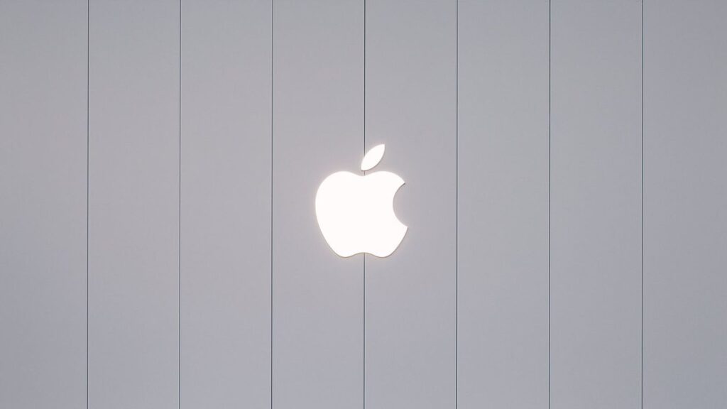 Apple Store in Ann Arbor, Michigan will be moving soon Apple Store in Ann Arbor, Michigan will be moving soon