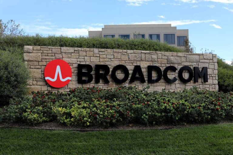 Apple announces  billion deal with Broadcom to make more chips in the United States