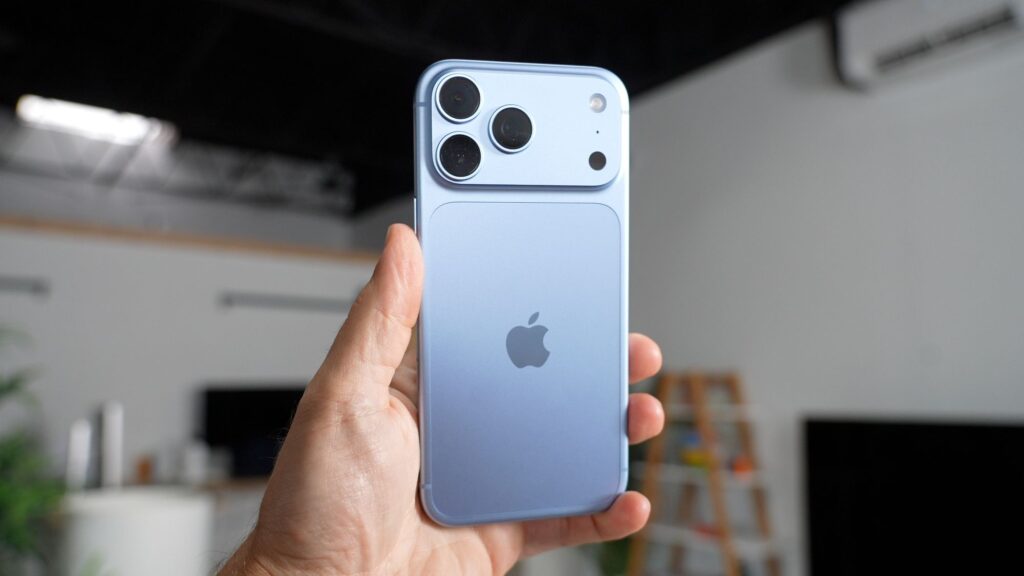 iPhone 18 Pro unboxing: New colors, better photos and smaller dynamic island iPhone 18 Pro unboxing: New colors, better photos and smaller dynamic island